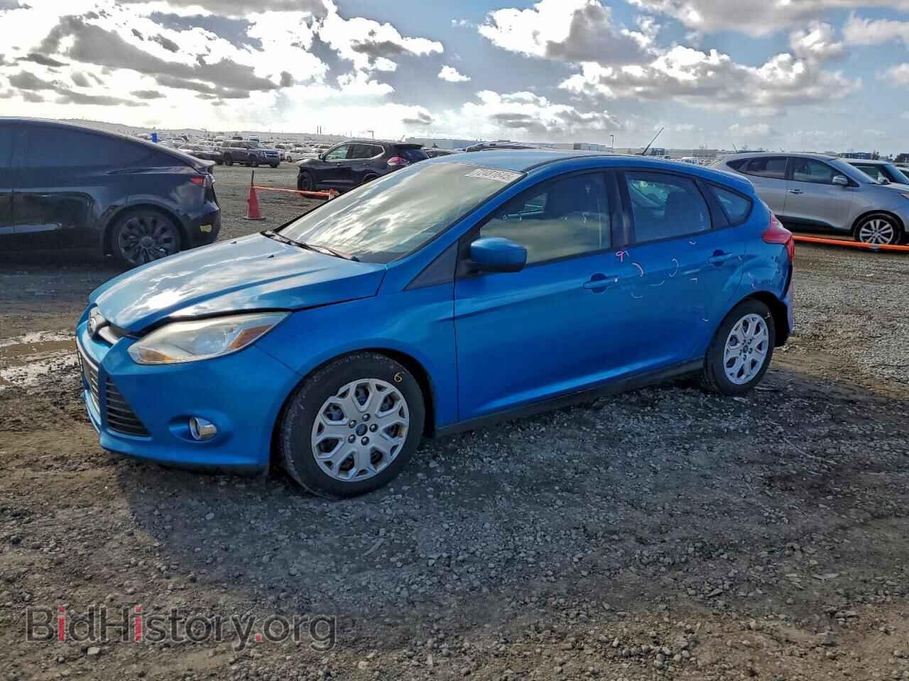 Photo 1FAHP3K25CL273765 - FORD FOCUS 2012