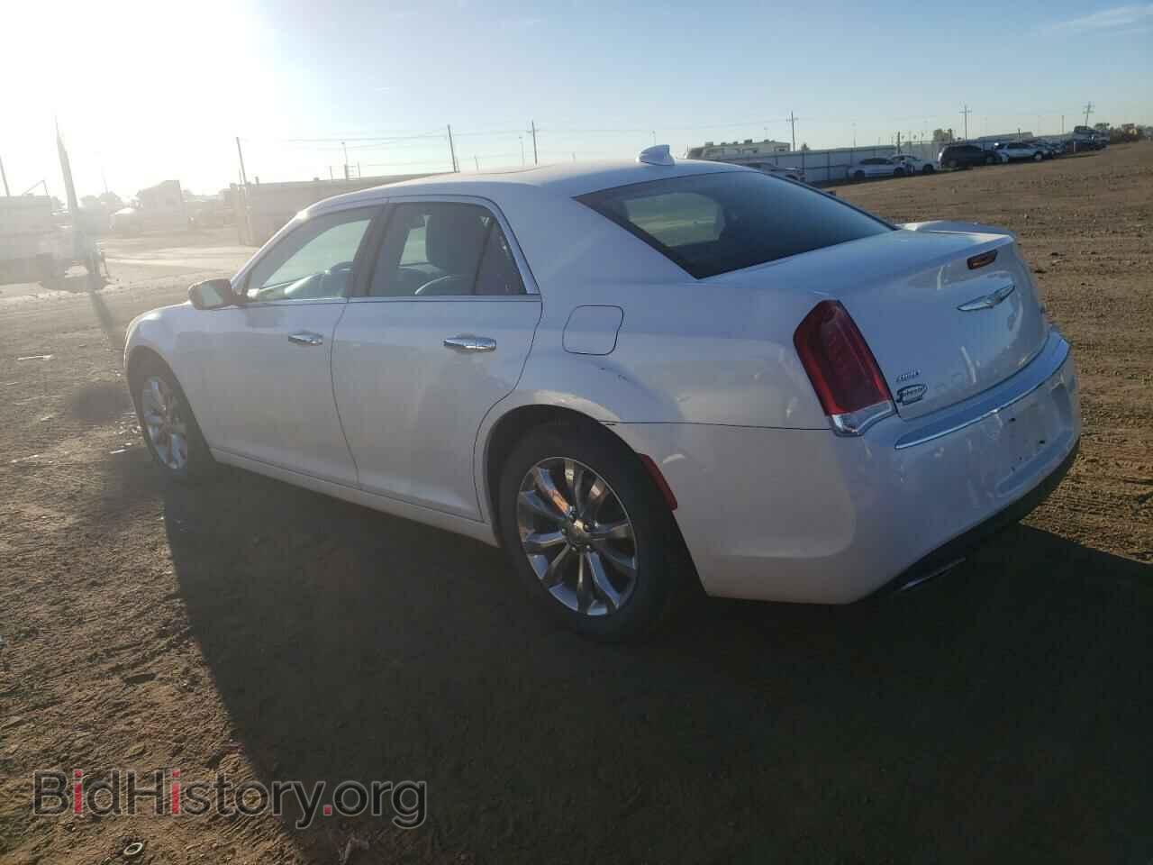 2015 CHRYSLER 300 - VIN: 2C3CCAKG3FH787426 - Фото 2
