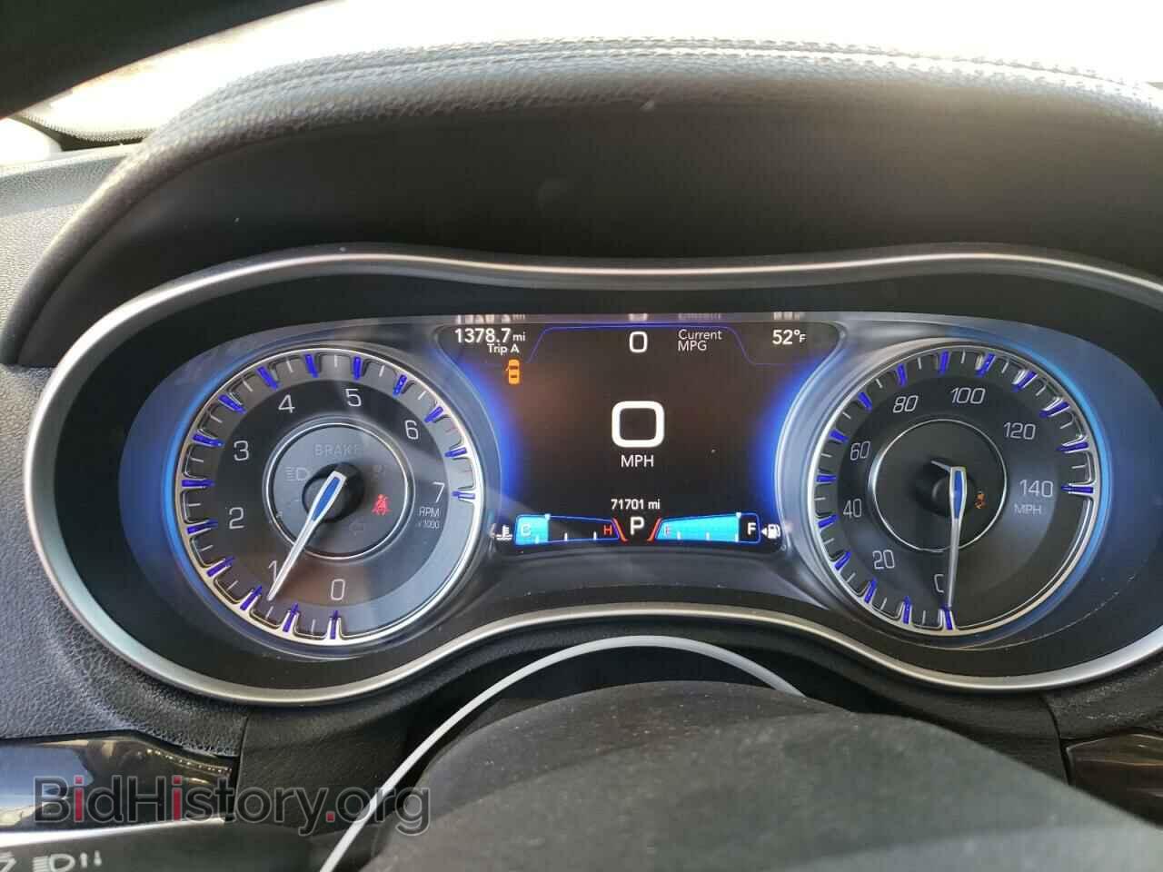 2015 CHRYSLER 300 - VIN: 2C3CCAKG3FH787426 - Фото 9
