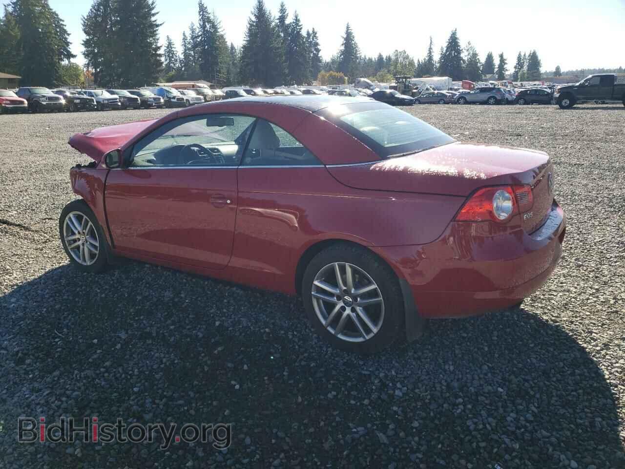 2008 VOLKSWAGEN EOS - VIN: WVWFA71FX8V029992 - Фото 2