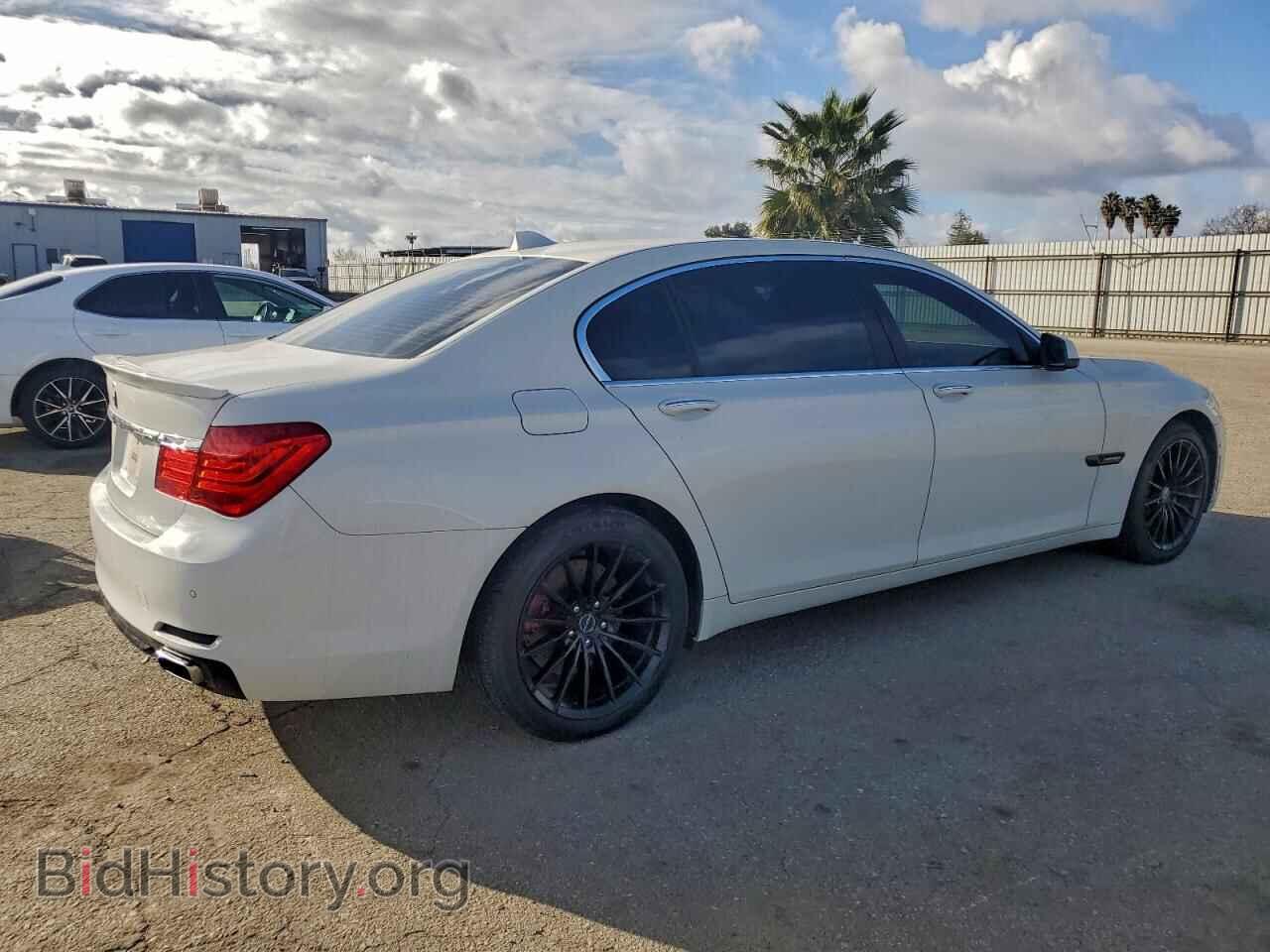 2011 BMW 7 SERIES - VIN: WBAKB4C56BC574845 - Фото 3
