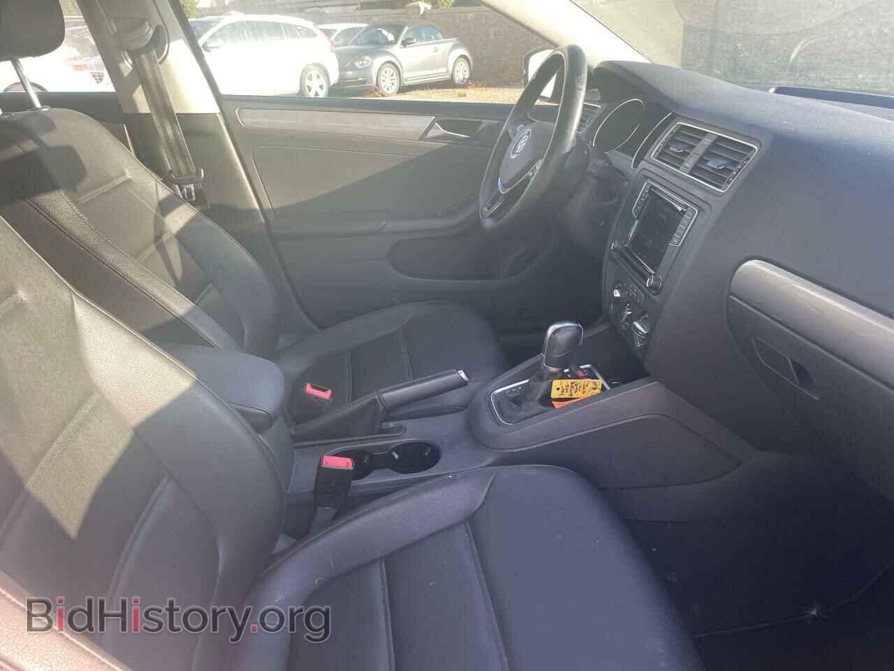 2017 VOLKSWAGEN JETTA - VIN: 3VWDB7AJ0HM232261 - Фото 5