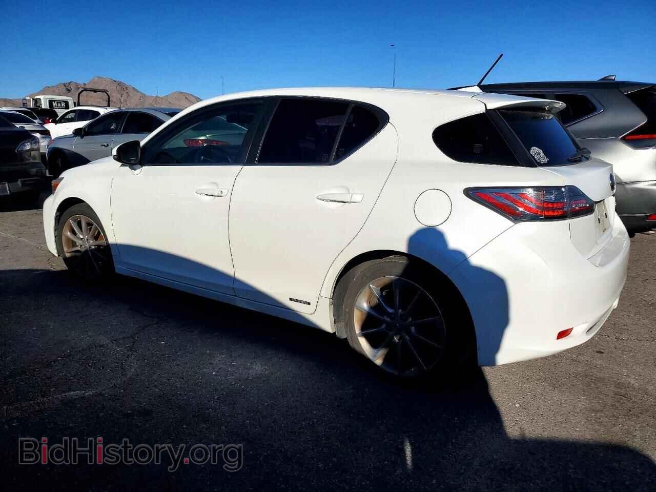 2013 LEXUS CT 200 - VIN: JTHKD5BH2D2169118 - Photo 2