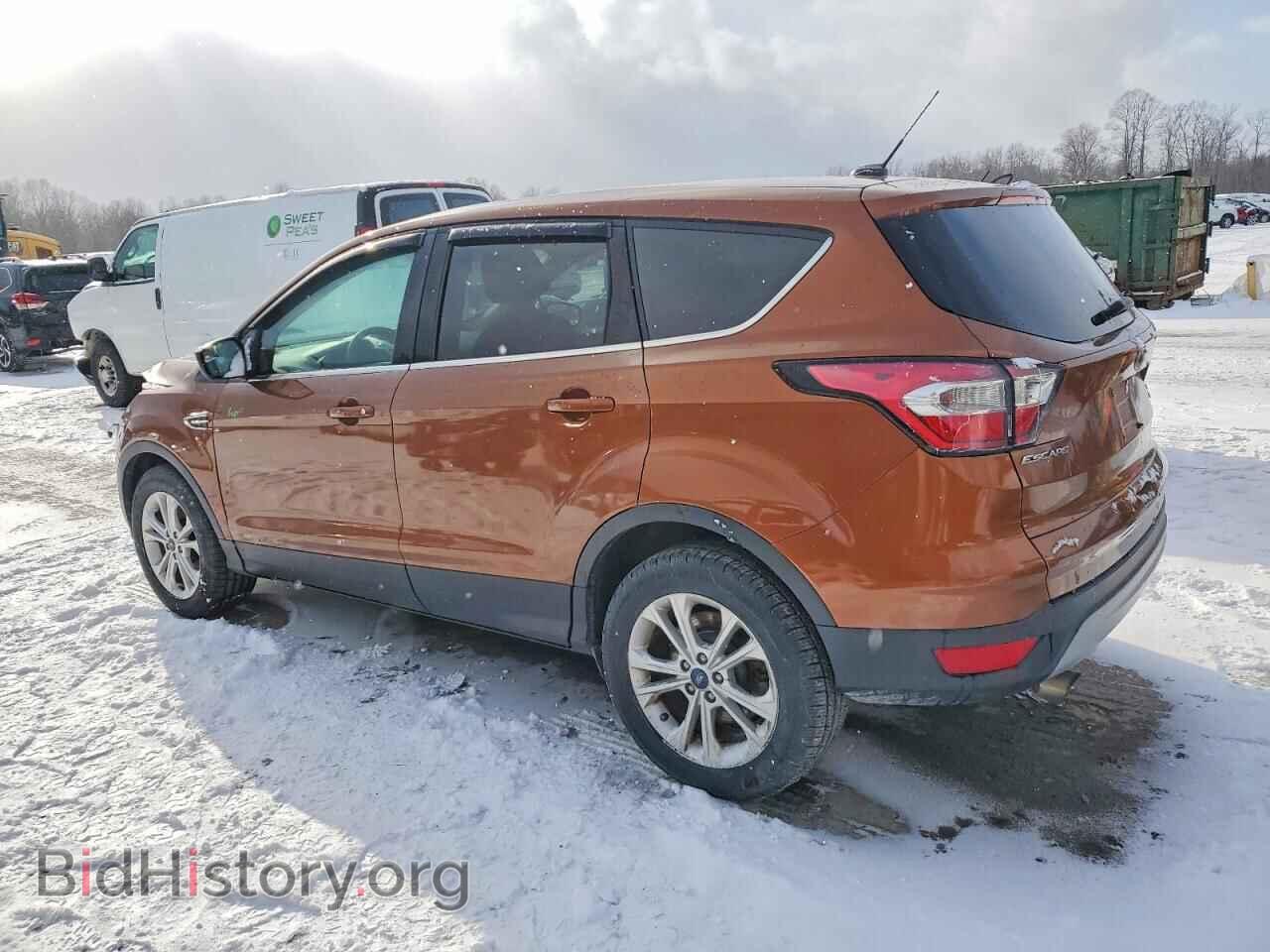 2017 FORD ESCAPE - VIN: 1FMCU9GD7HUB76056 - Фото 2