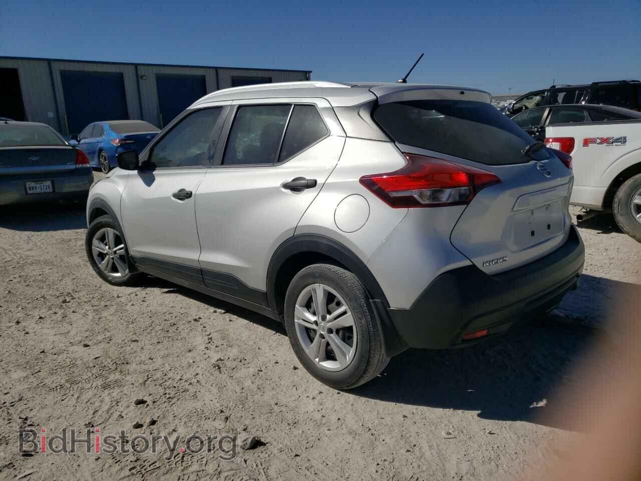 2019 NISSAN KICKS - VIN: 3N1CP5CU2KL492964 - Фото 2