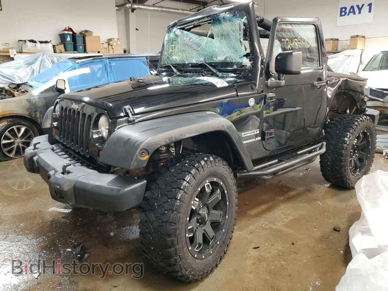 Photo 1J4AA2D18BL635320 - JEEP WRANGLER 2011
