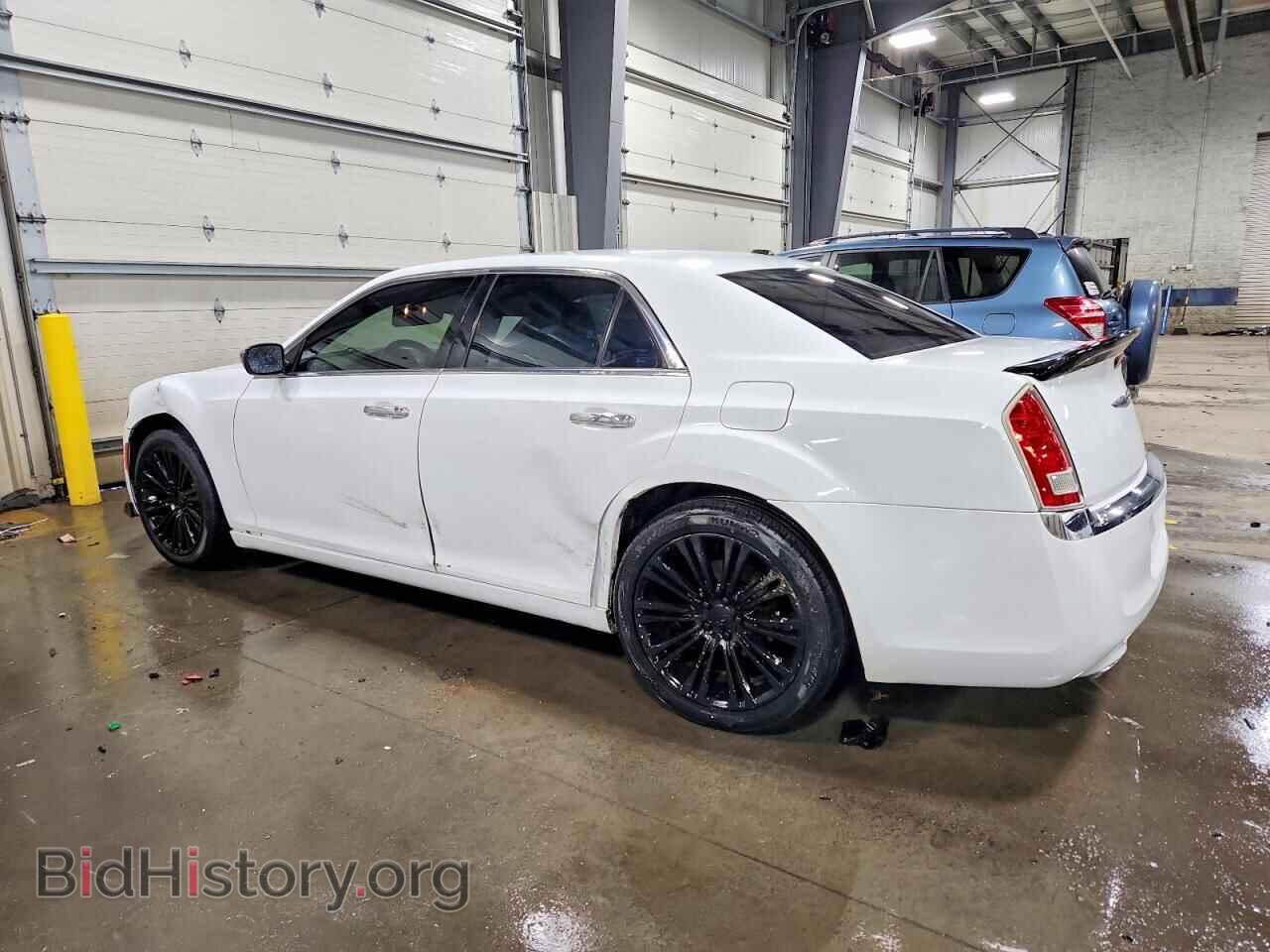 2011 CHRYSLER 300 - VIN: 2C3CA5CG4BH585457 - Фото 2
