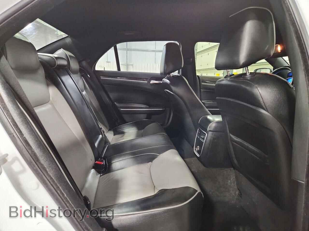 2011 CHRYSLER 300 - VIN: 2C3CA5CG4BH585457 - Фото 10