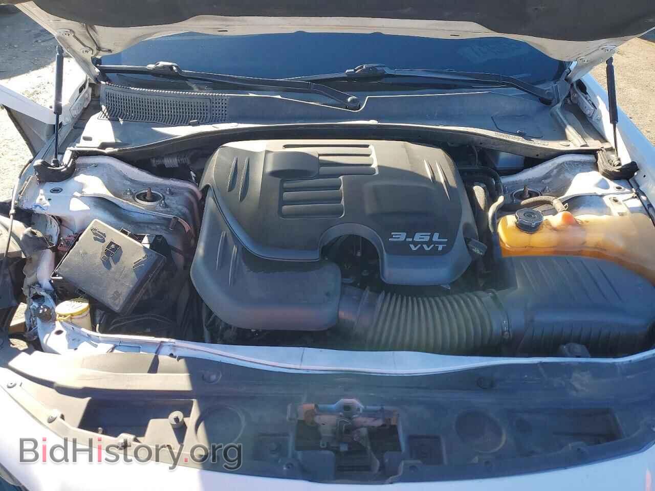 2019 CHRYSLER 300 - VIN: 2C3CCAAG3KH581020 - Фото 11