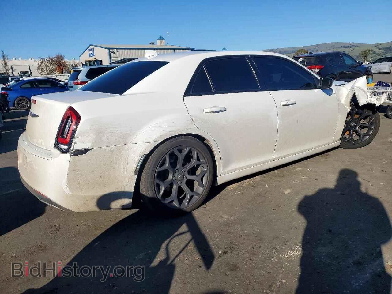 2019 CHRYSLER 300 - VIN: 2C3CCAAG3KH581020 - Фото 3