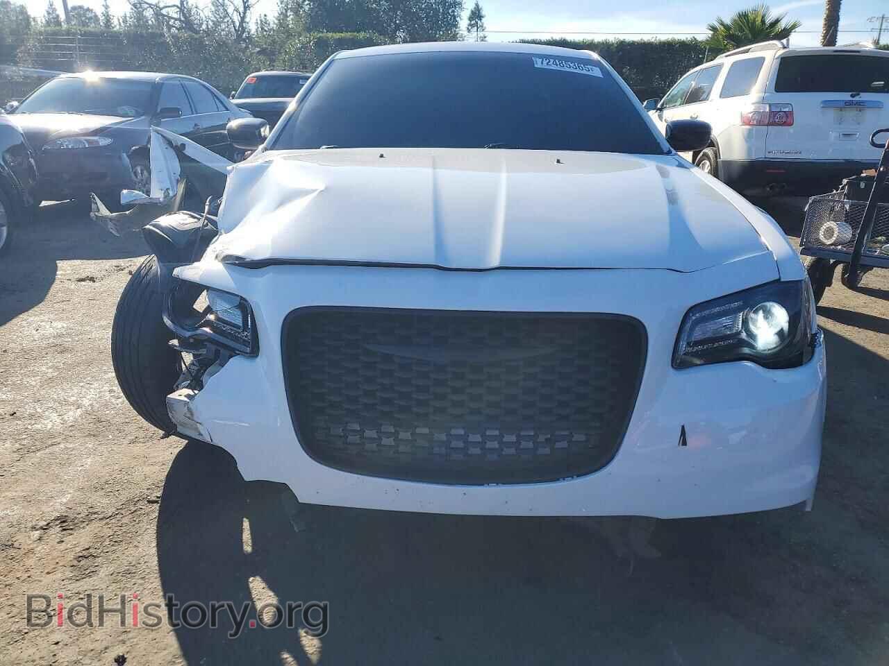 2019 CHRYSLER 300 - VIN: 2C3CCAAG3KH581020 - Фото 5