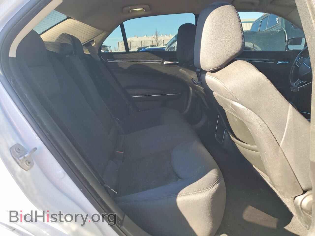 2019 CHRYSLER 300 - VIN: 2C3CCAAG3KH581020 - Фото 10
