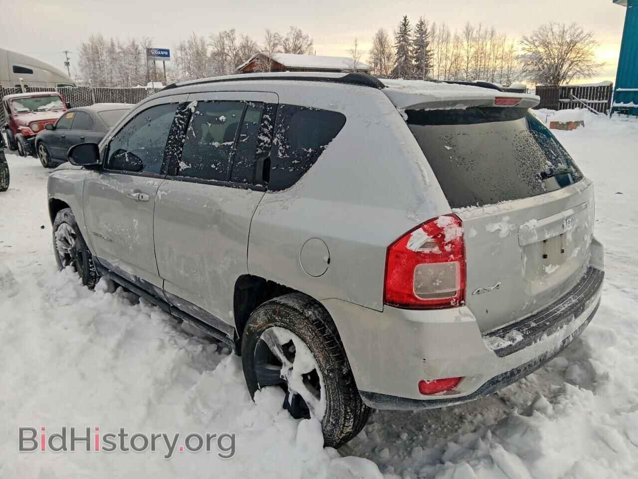 2012 JEEP COMPASS - VIN: 1C4NJDEB1CD502078 - Photo 2