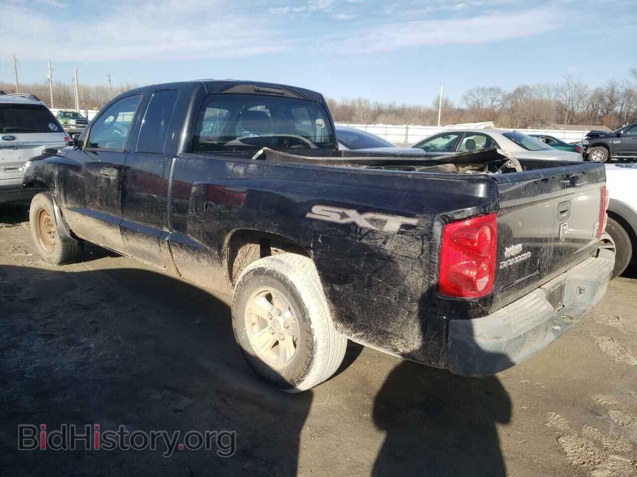 2008 DODGE DAKOTA - VIN: 1D7HE32N18S558380 - Фото 2