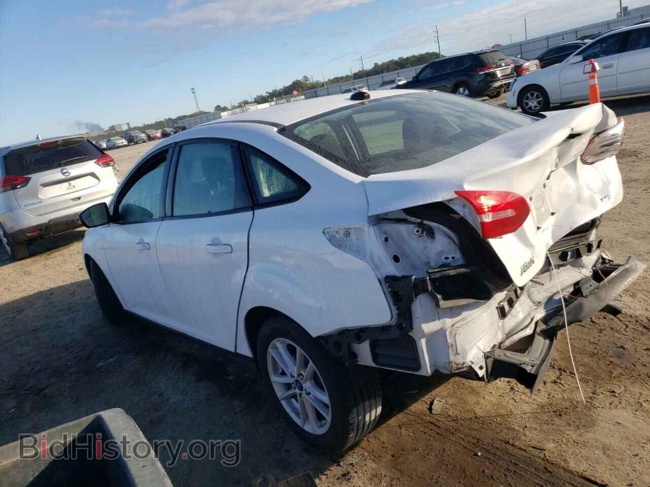 2017 FORD FOCUS - VIN: 1FADP3F29HL290990 - Фото 2