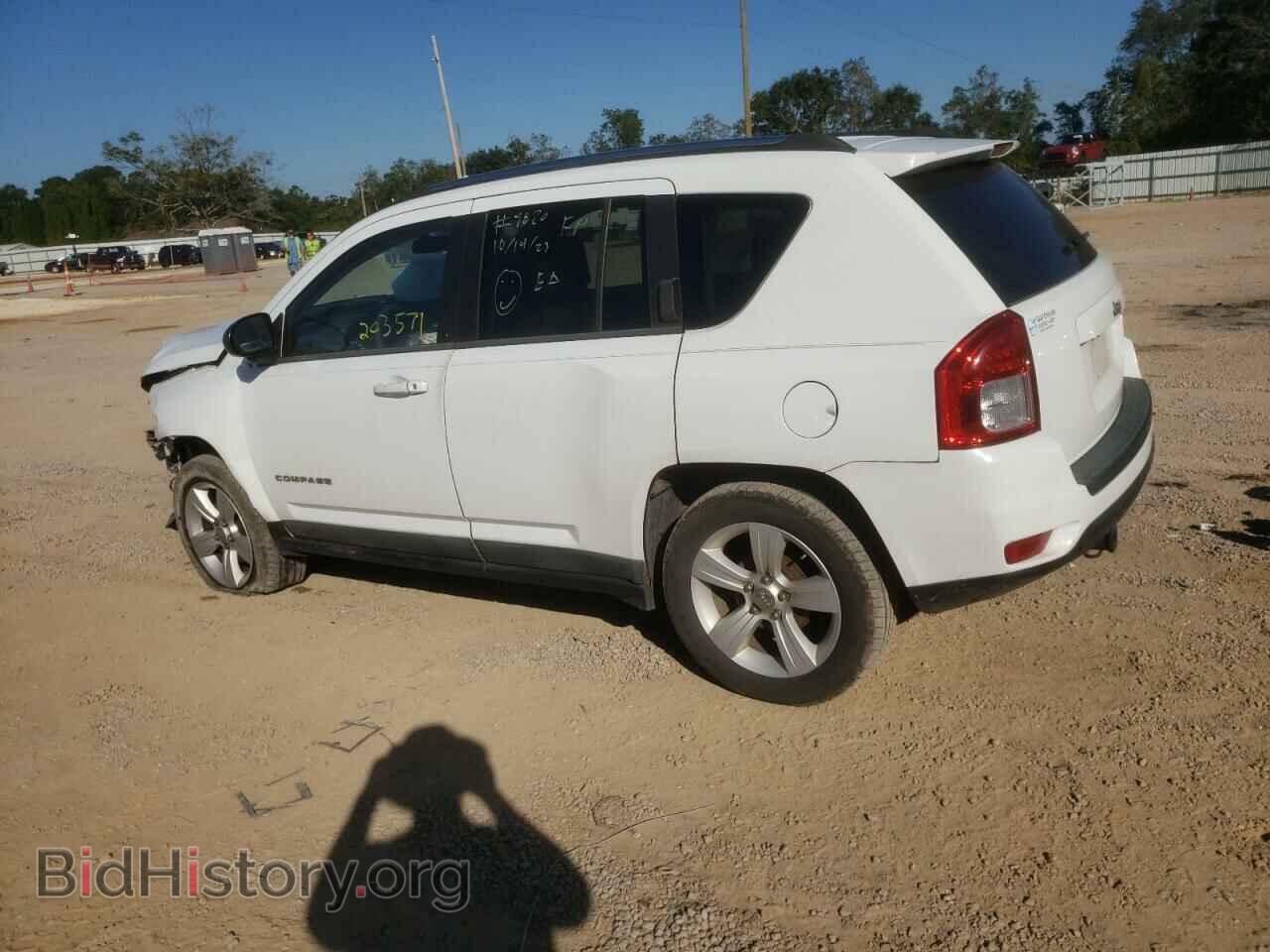 2011 JEEP COMPASS - VIN: 1J4NT1FA7BD176651 - Фото 2