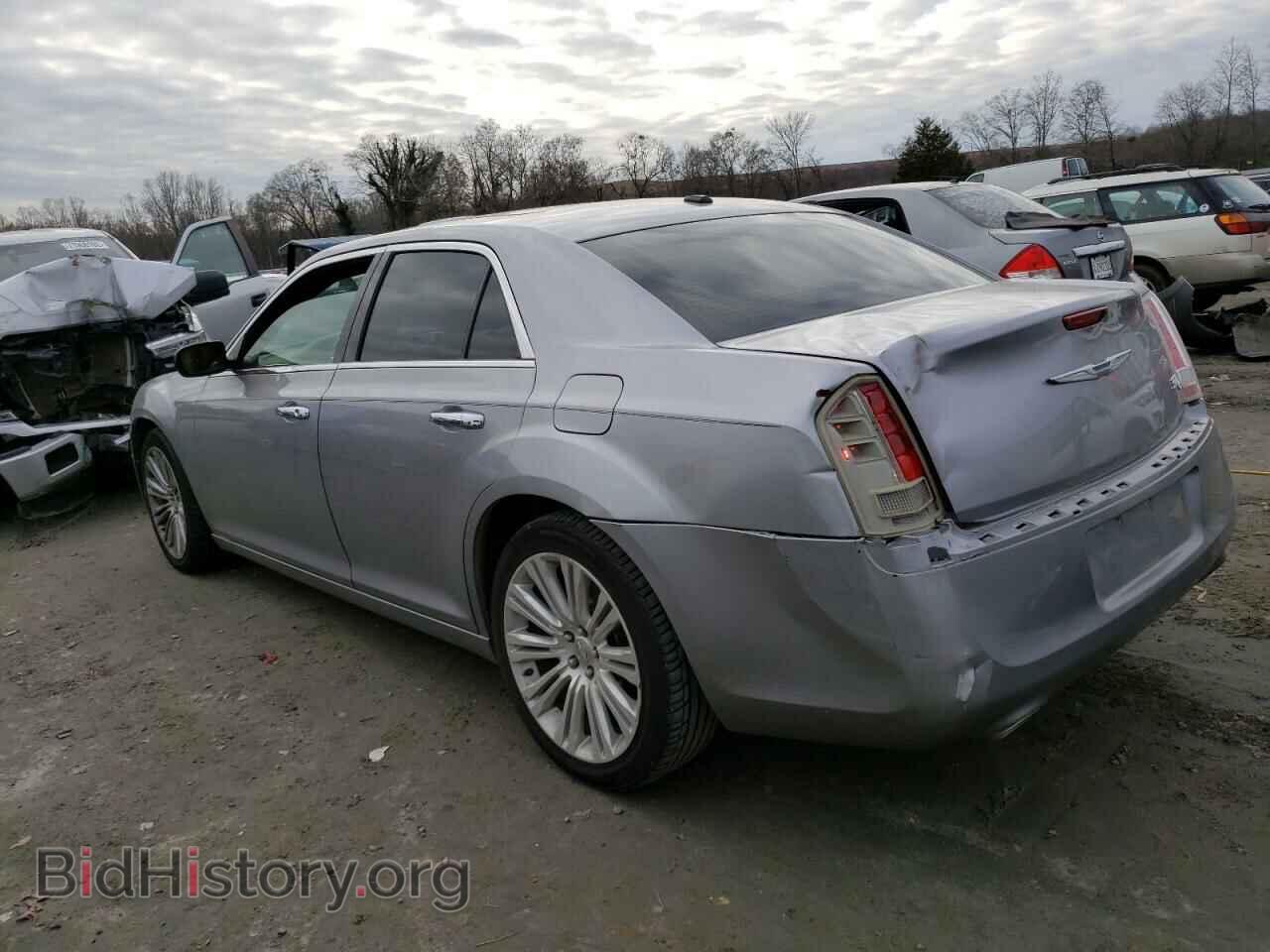 2014 CHRYSLER 300 - VIN: 2C3CCAET4EH382926 - Фото 2