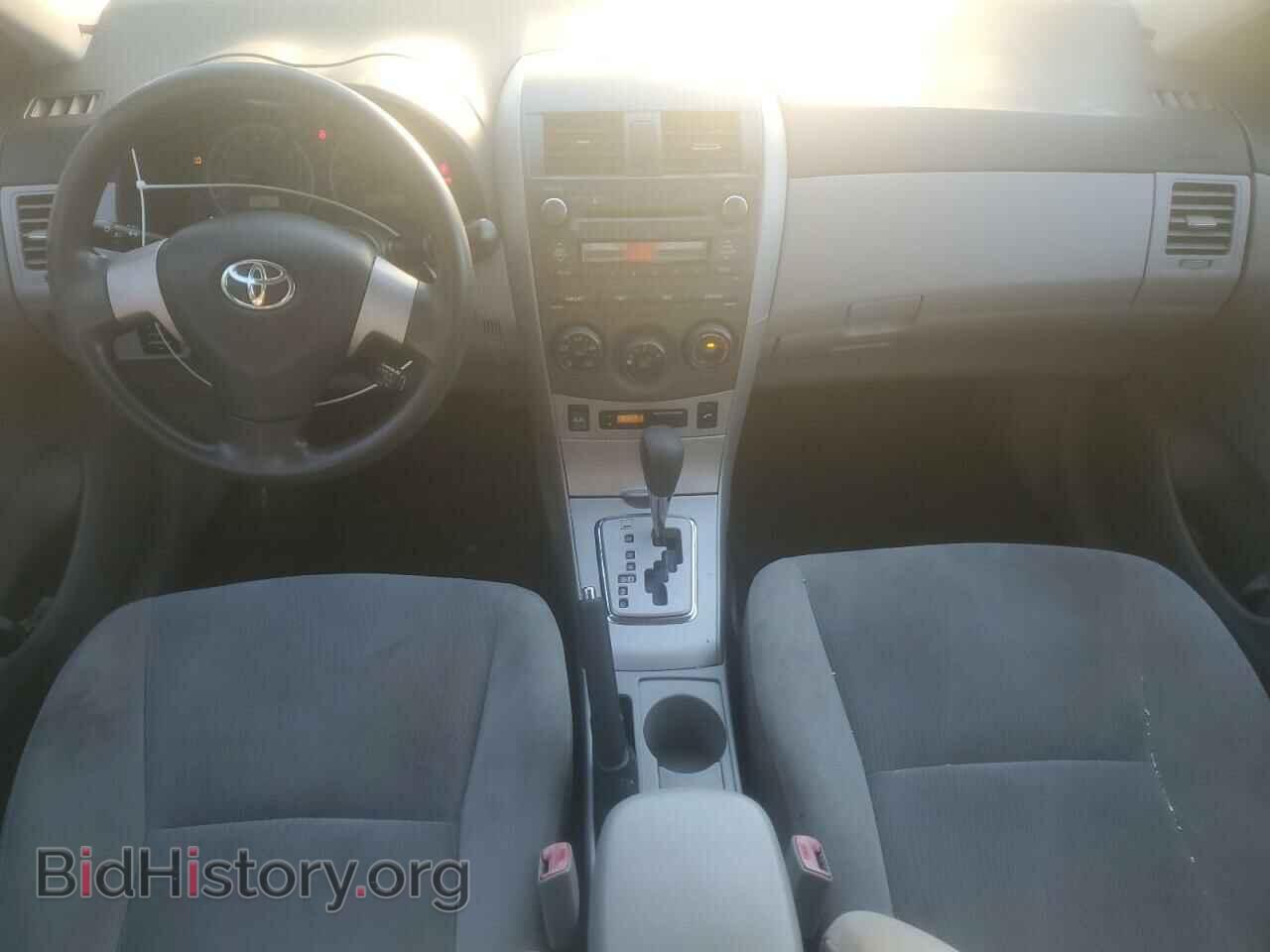2011 TOYOTA COROLLA - VIN: 2T1BU4EEXBC634935 - Фото 8