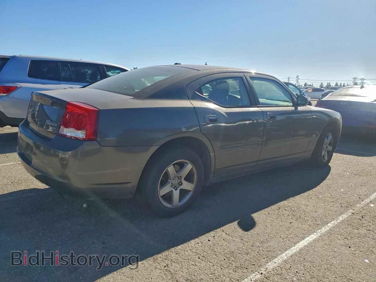 2010 DODGE CHARGER - VIN: 2B3CA3CV1AH145808 - Фото 3