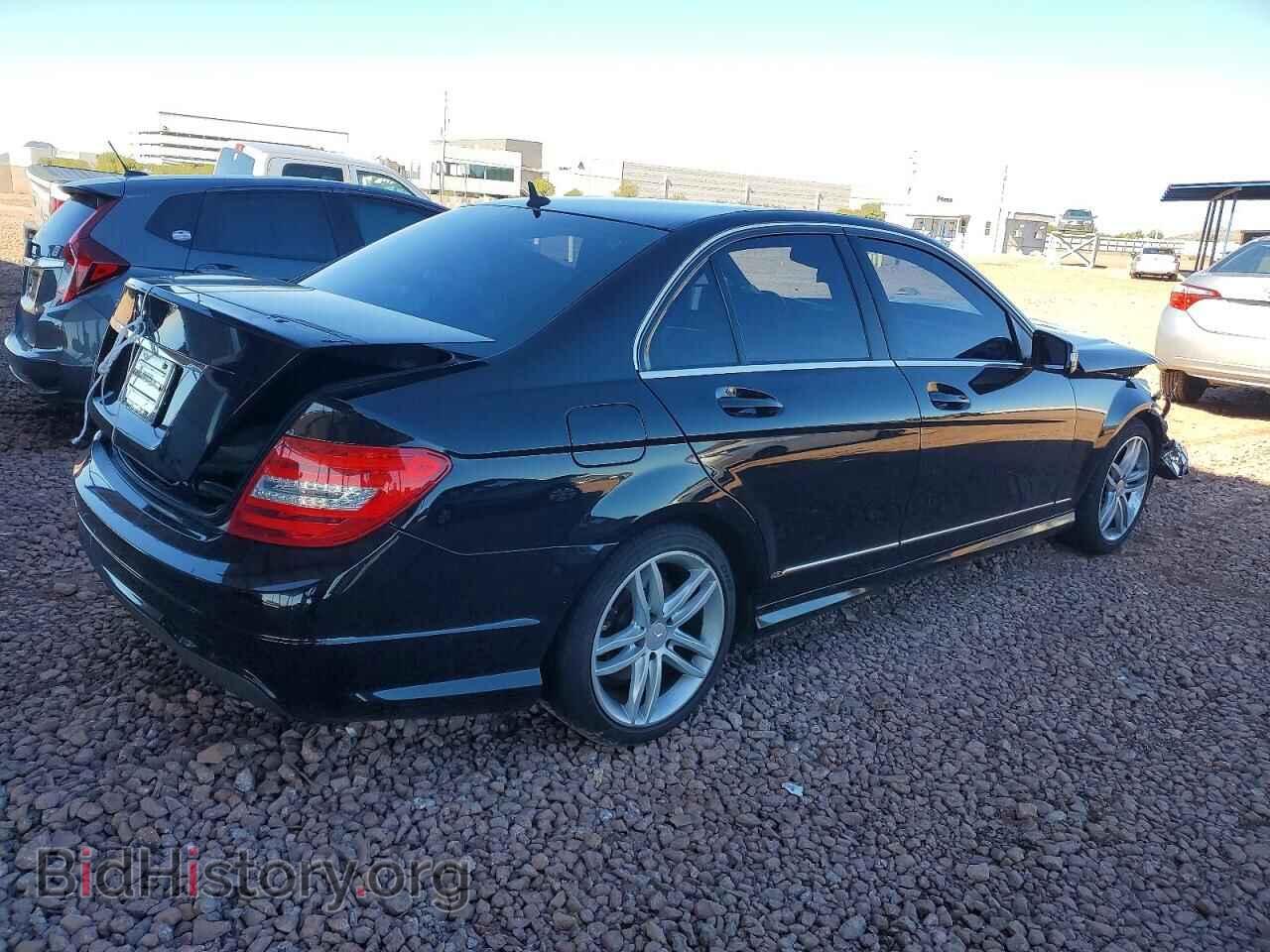 2013 MERCEDES-BENZ C-CLASS - VIN: WDDGF4HB9DA844876 - Фото 3