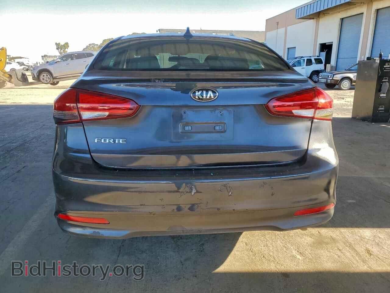 2017 KIA FORTE - VIN: 3KPFK4A7XHE050785 - Фото 6