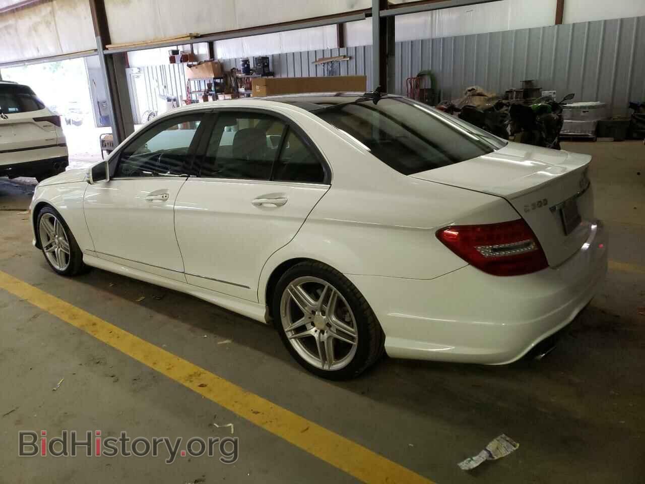 2014 MERCEDES-BENZ C-CLASS - VIN: WDDGF8AB2EA938942 - Фото 2