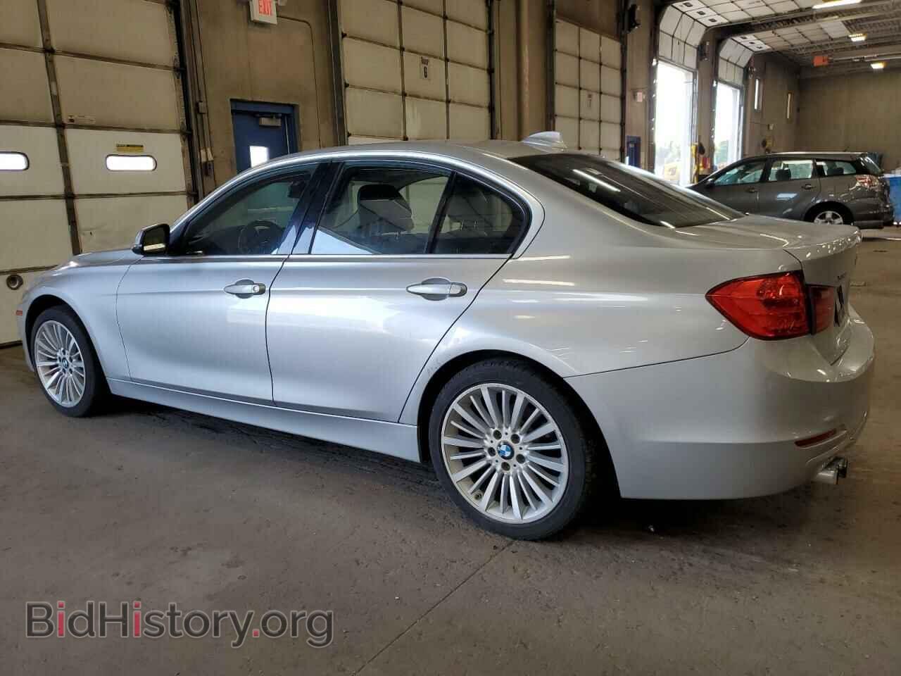 2013 BMW 3 SERIES - VIN: WBA3B3C55DF530304 - Фото 2