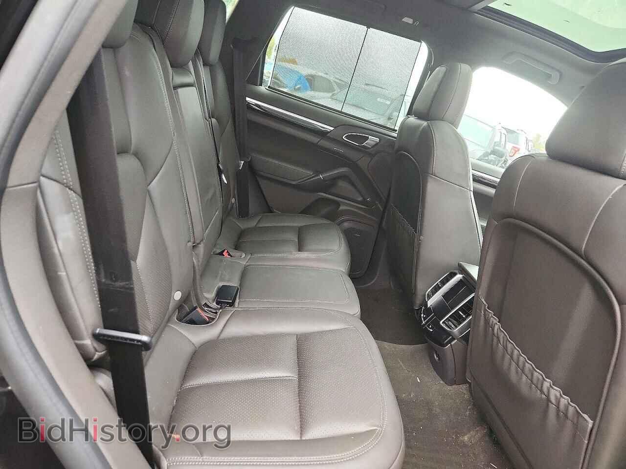 2017 Porsche CAYENNE (VIN WP1AA2A23HKA86612) — photo 11 of 13
