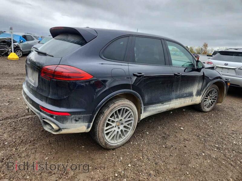 2017 Porsche CAYENNE (VIN WP1AA2A23HKA86612) — photo 3 of 13