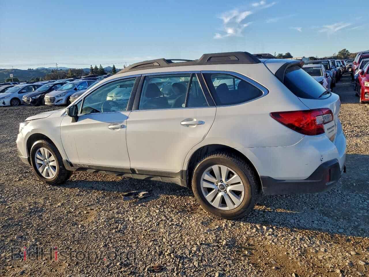 2019 SUBARU OUTBACK - VIN: 4S4BSABC3K3202179 - Фото 2