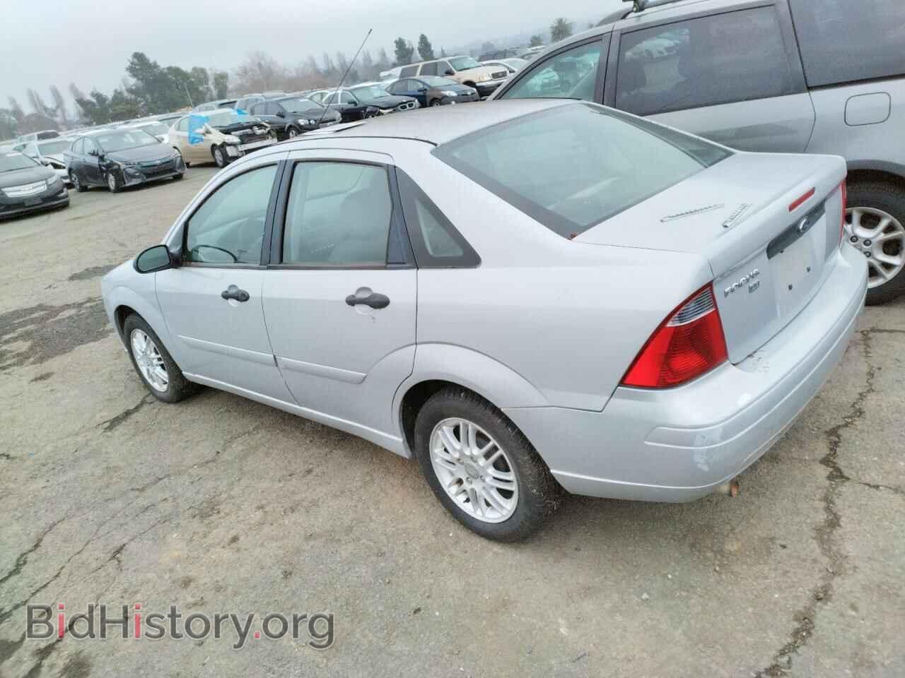 2007 FORD FOCUS - VIN: 1FAFP34N77W288657 - Фото 2