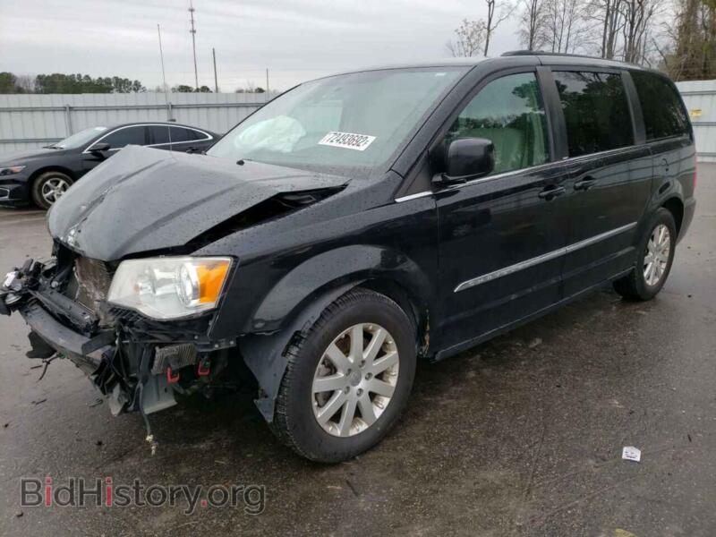 2014 Chrysler MINIVAN Town & COU (VIN 2C4RC1BG5ER232217) — photo 1 of 13, Copart, damage: front end