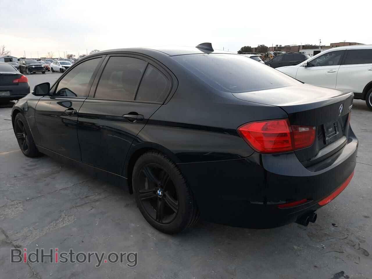 2013 BMW 3 SERIES - VIN: WBA3A5C50DF356575 - Фото 2