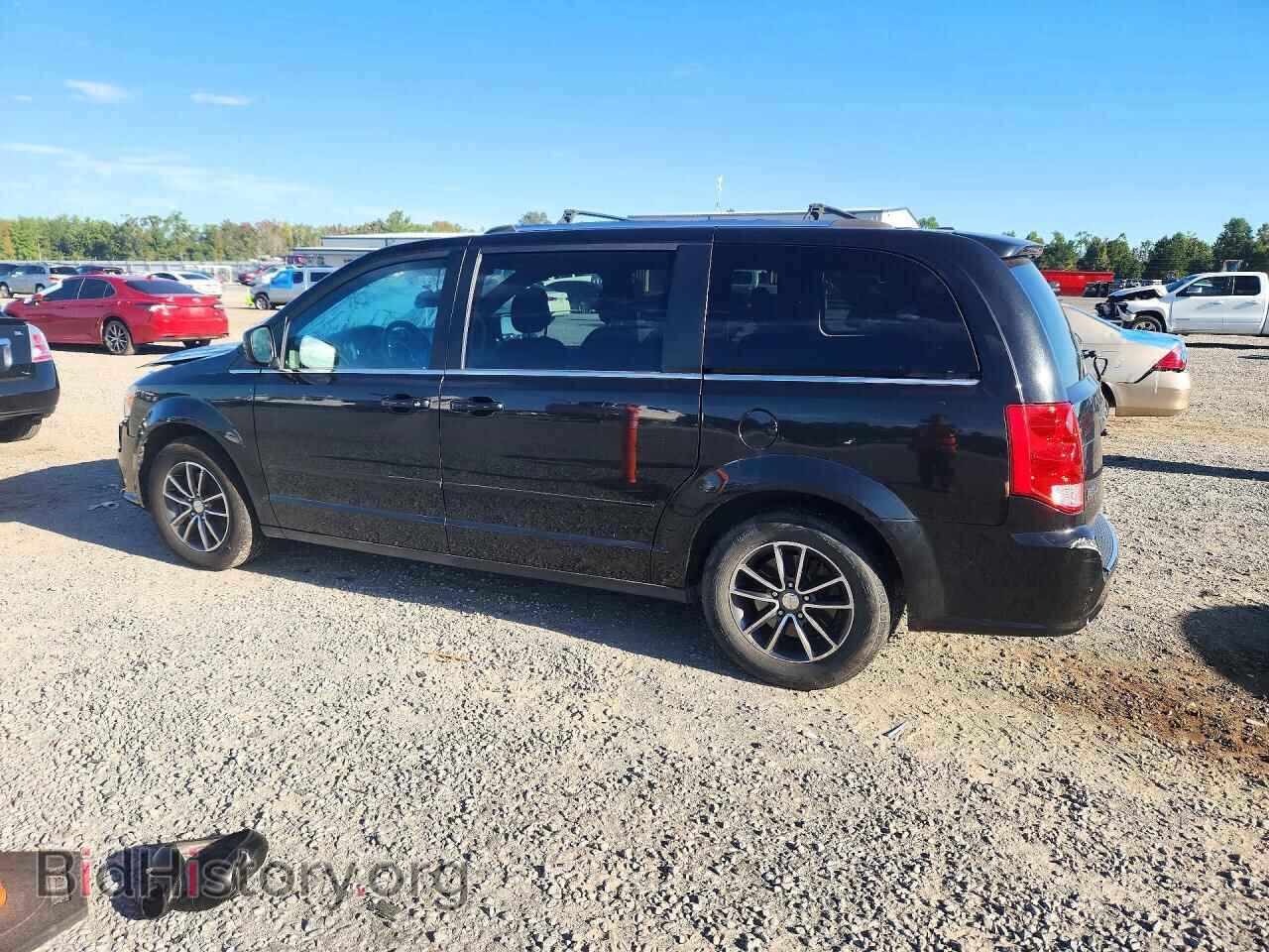 2017 DODGE CARAVAN - VIN: 2C4RDGCG1HR685625 - Фото 2