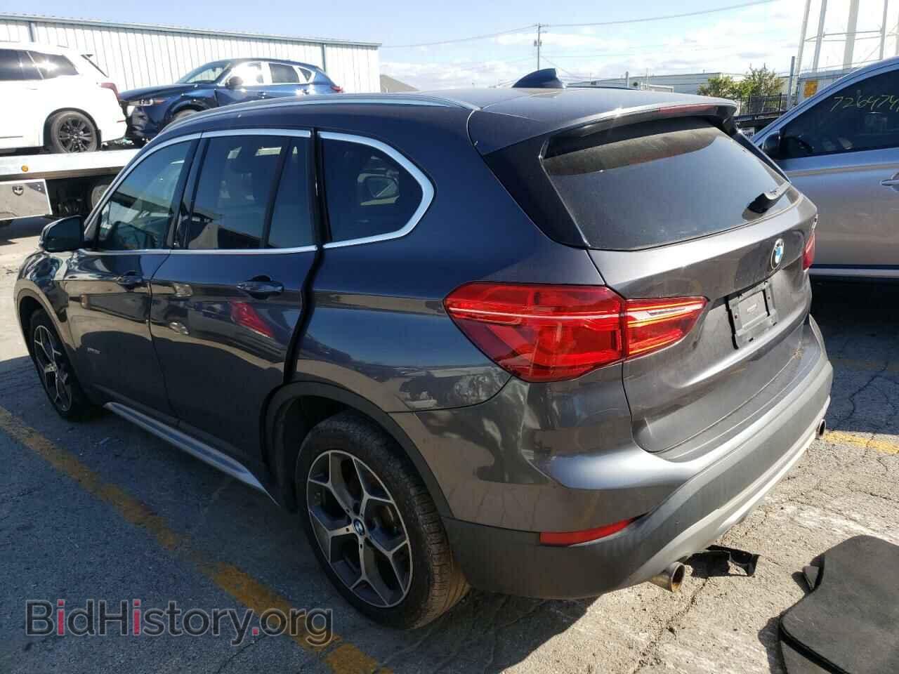 2017 BMW X1 - VIN: WBXHT3Z36H4A52011 - Фото 2