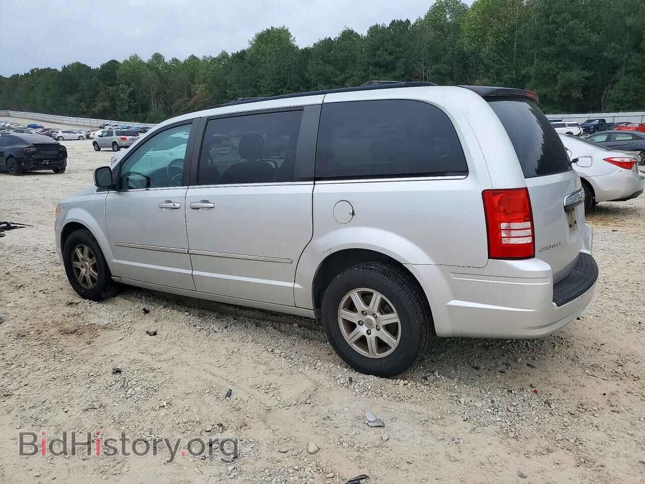 2010 CHRYSLER MINIVAN - VIN: 2A4RR8D18AR320683 - Фото 2
