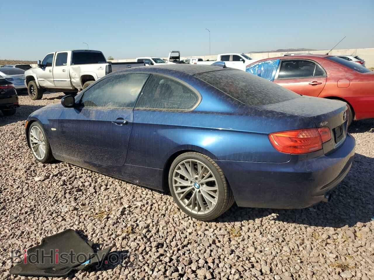 2011 BMW 3 SERIES - VIN: WBAKG7C54BE597919 - Фото 2