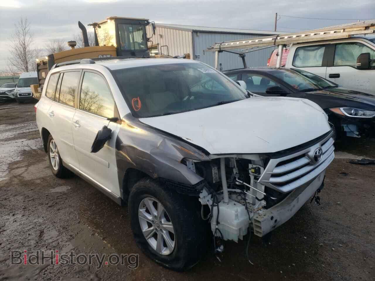 2011 TOYOTA HIGHLANDER - VIN: 5TDBK3EH8BS049157 - Фото 4