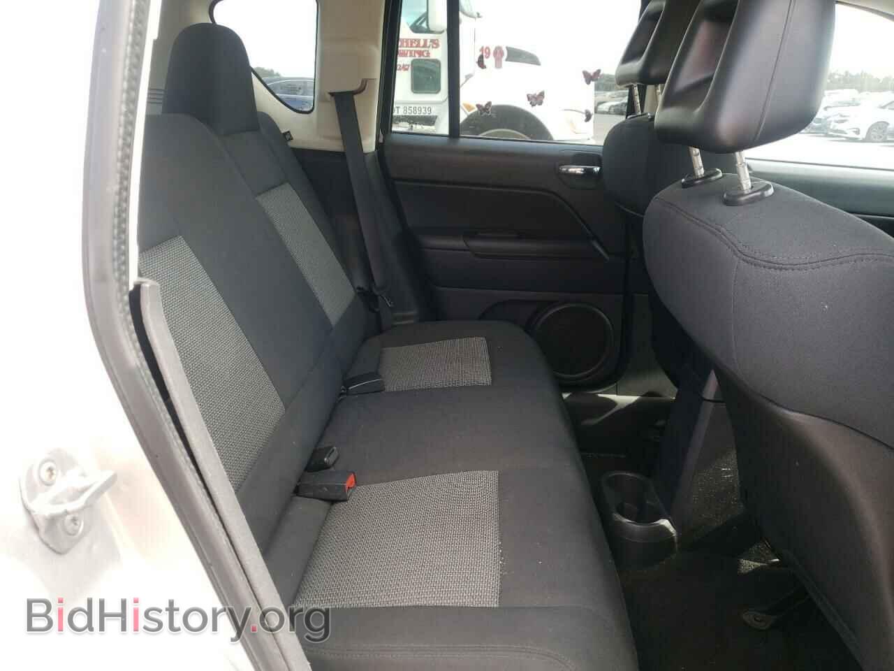 2009 JEEP COMPASS - VIN: 1J4FT47A09D208693 - Photo 10