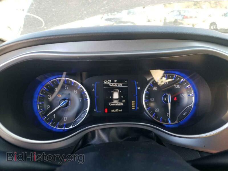 2019 Chrysler PACIFICA (VIN 2C4RC1BG5KR583608) — фото 9 из 13