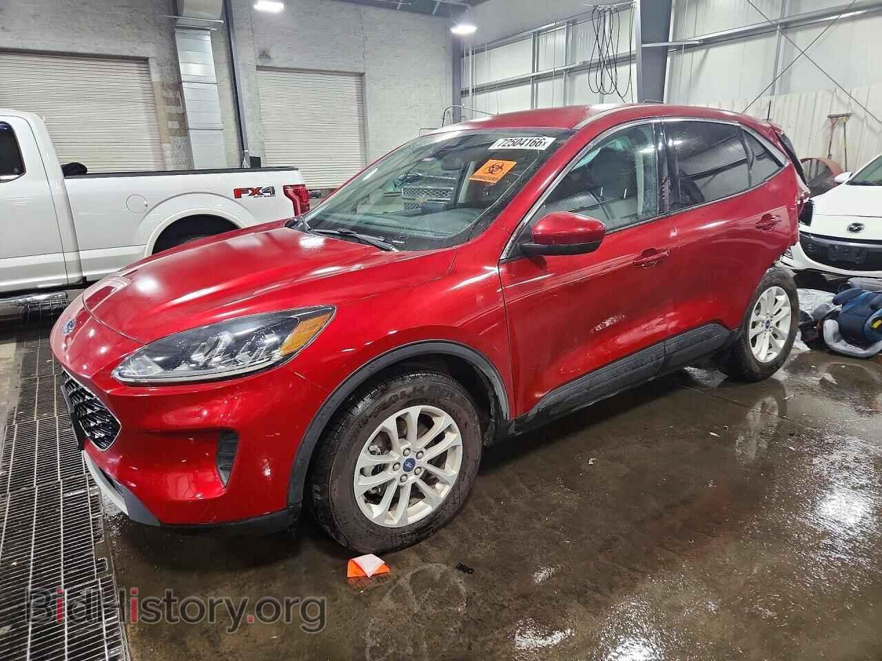 2020 Ford ESCAPE SE (VIN 1FMCU9G66LUC13673) — фото 1 из 15, Copart, повреждение: задняя часть