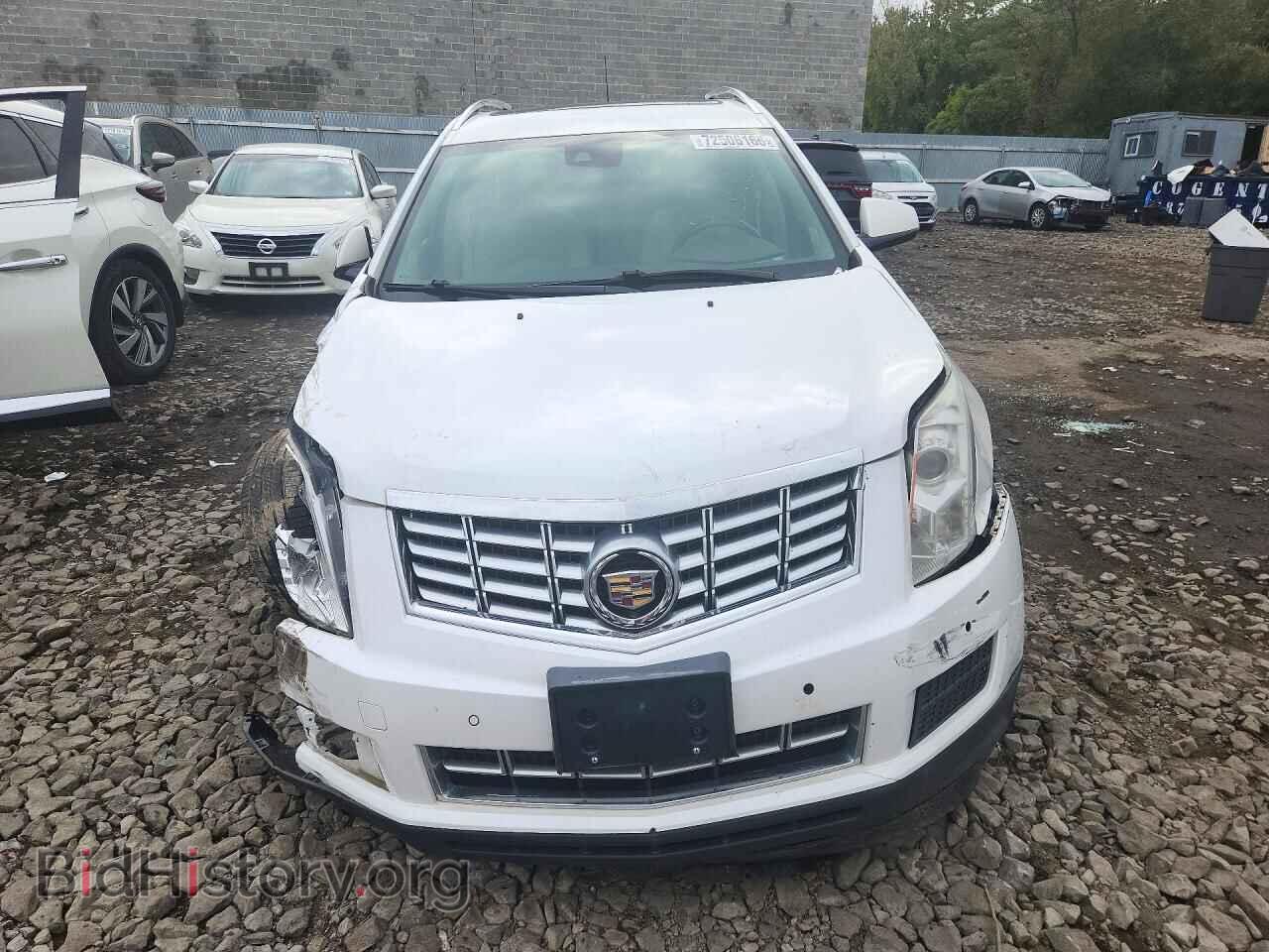 2016 Cadillac SRX (VIN 3GYFNEE33GS572396) — фото 5 из 15