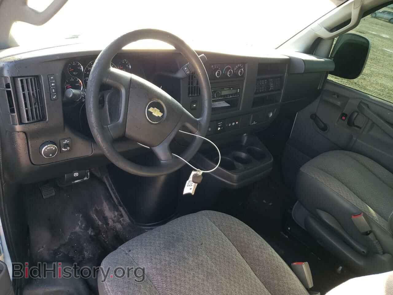 2018 CHEVROLET EXPRESS - VIN: 1GCWGAFP8J1165046 - Фото 8