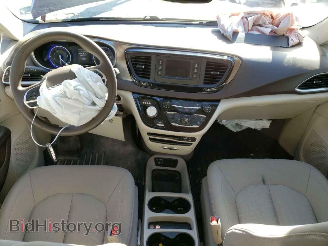 2017 CHRYSLER PACIFICA - VIN: 2C4RC1CG2HR748621 - Photo 8