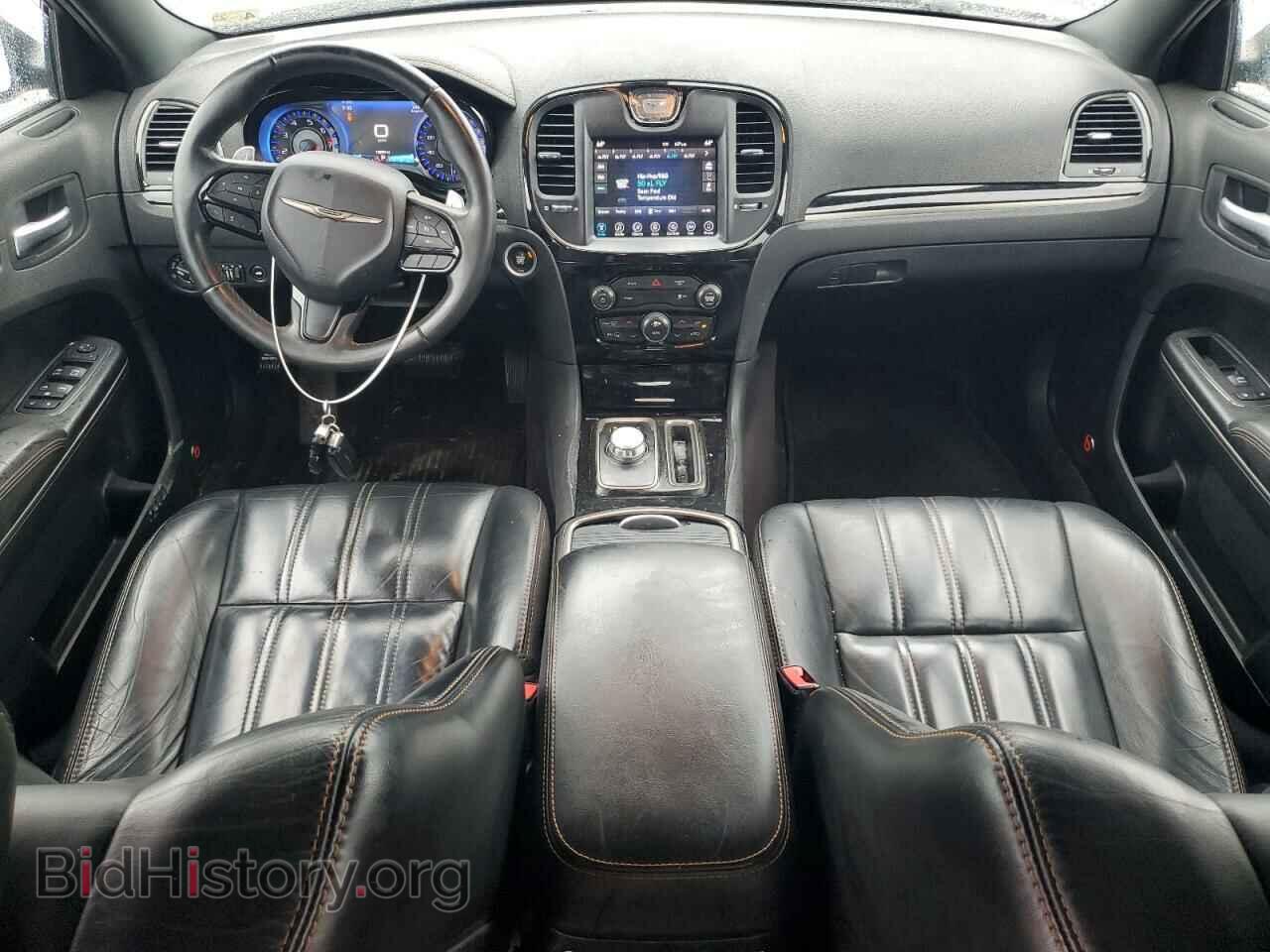 2017 CHRYSLER 300 - VIN: 2C3CCABG7HH664747 - Фото 8