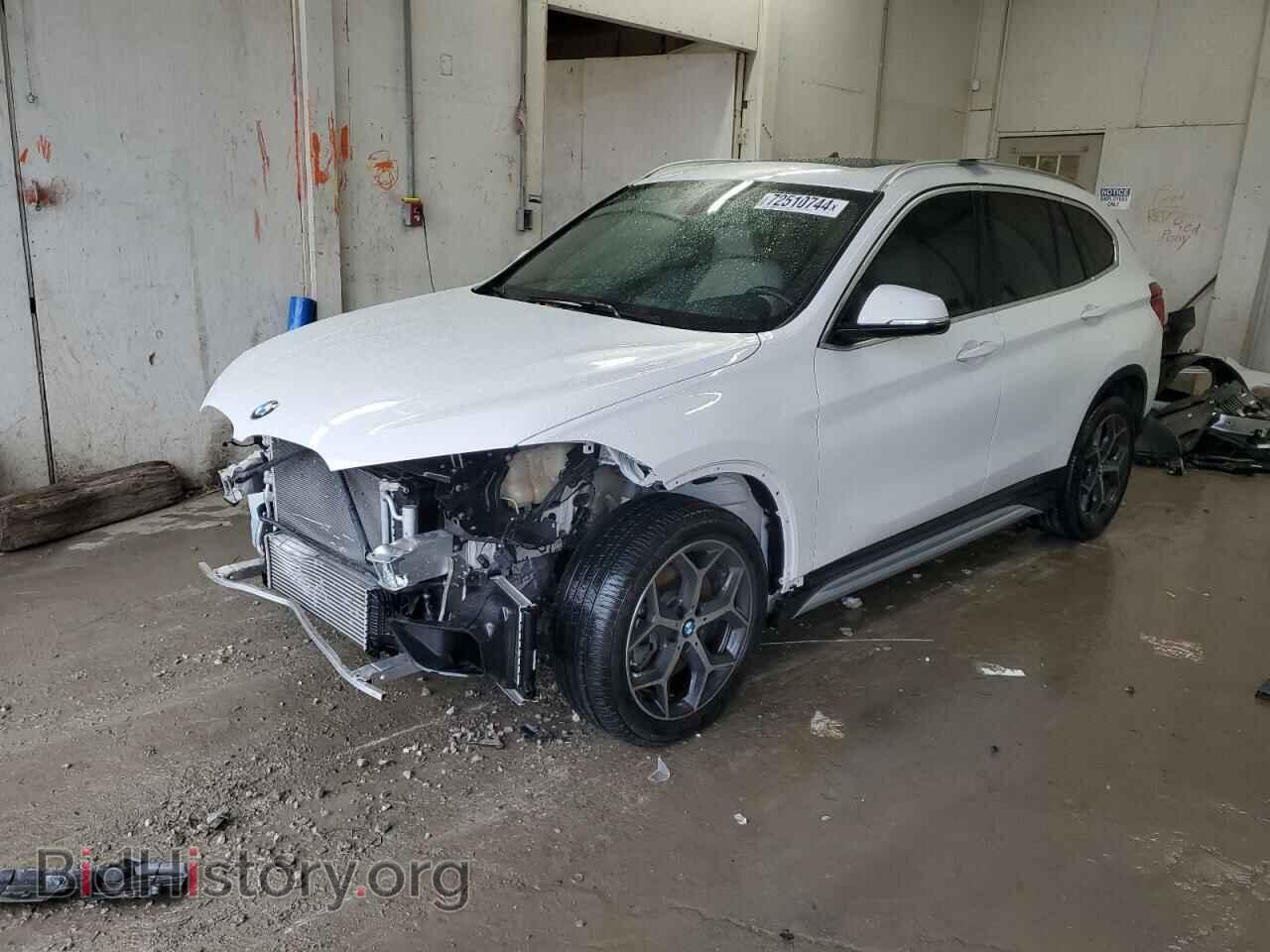 Фотография WBXHU7C35J5L08357 - BMW X1 2018