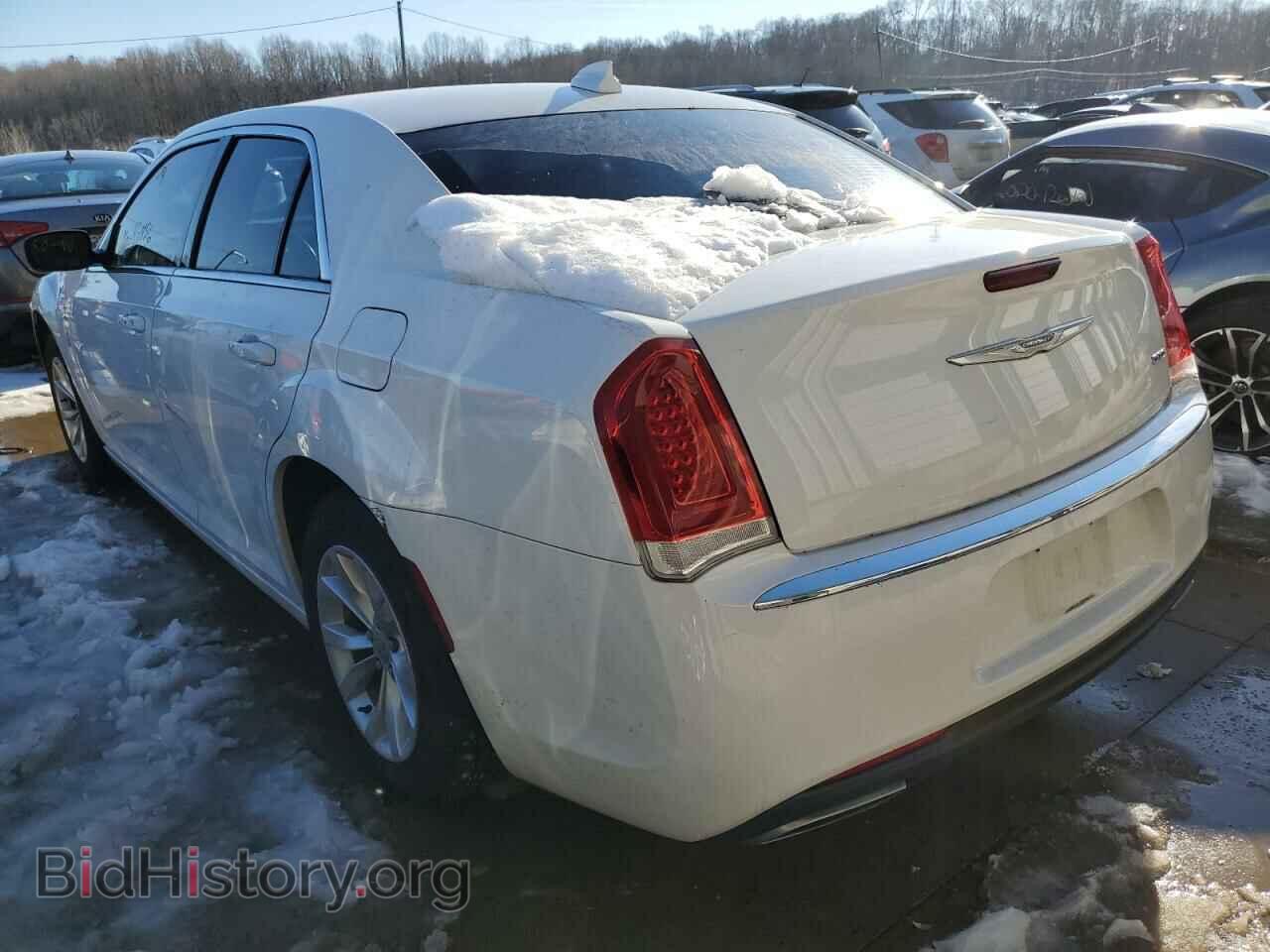 2015 CHRYSLER 300 - VIN: 2C3CCAAG3FH780753 - Фото 2