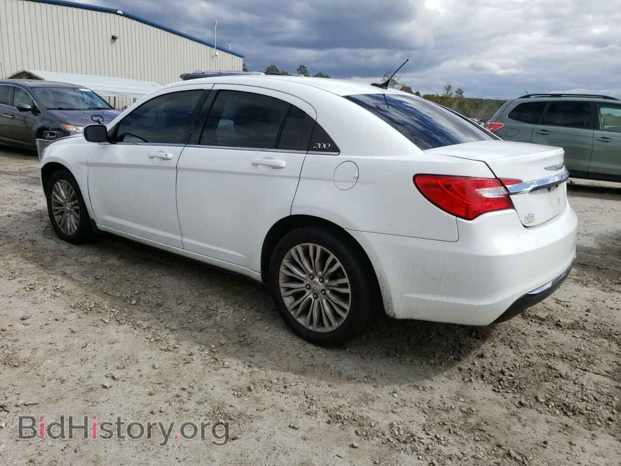 2012 CHRYSLER 200 - VIN: 1C3CCBAB9CN155755 - Фото 2
