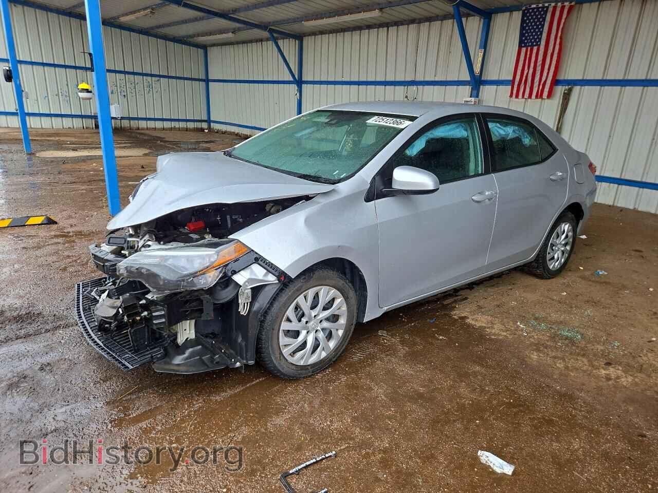 Photo 5YFBURHE1HP628104 - TOYOTA COROLLA 2017