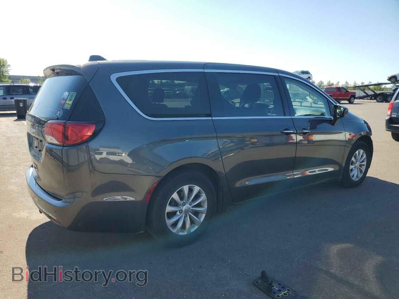 2018 CHRYSLER PACIFICA - VIN: 2C4RC1FG2JR117109 - Фото 3